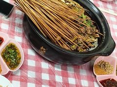 -两角签串串香十一年老字号(机场路店)