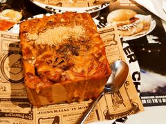 澳门厚切猪扒焗饭-開籠雀冰室(同和金铂店)