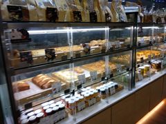 面包甜点陈列柜-花园饼屋·吐司蛋糕面包(星海店)
