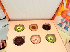 -Laderach 莱德拉(上海环贸iapm店)