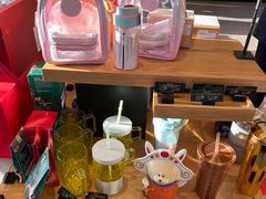 零售区-星巴克(朵云轩店)