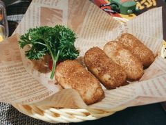 -又见马甲M8融合西餐厅(体育中心店)