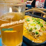 冒着大雨🌧️去吃9.9一份的蒜香烤鲈鱼，鞋子湿透但值了！