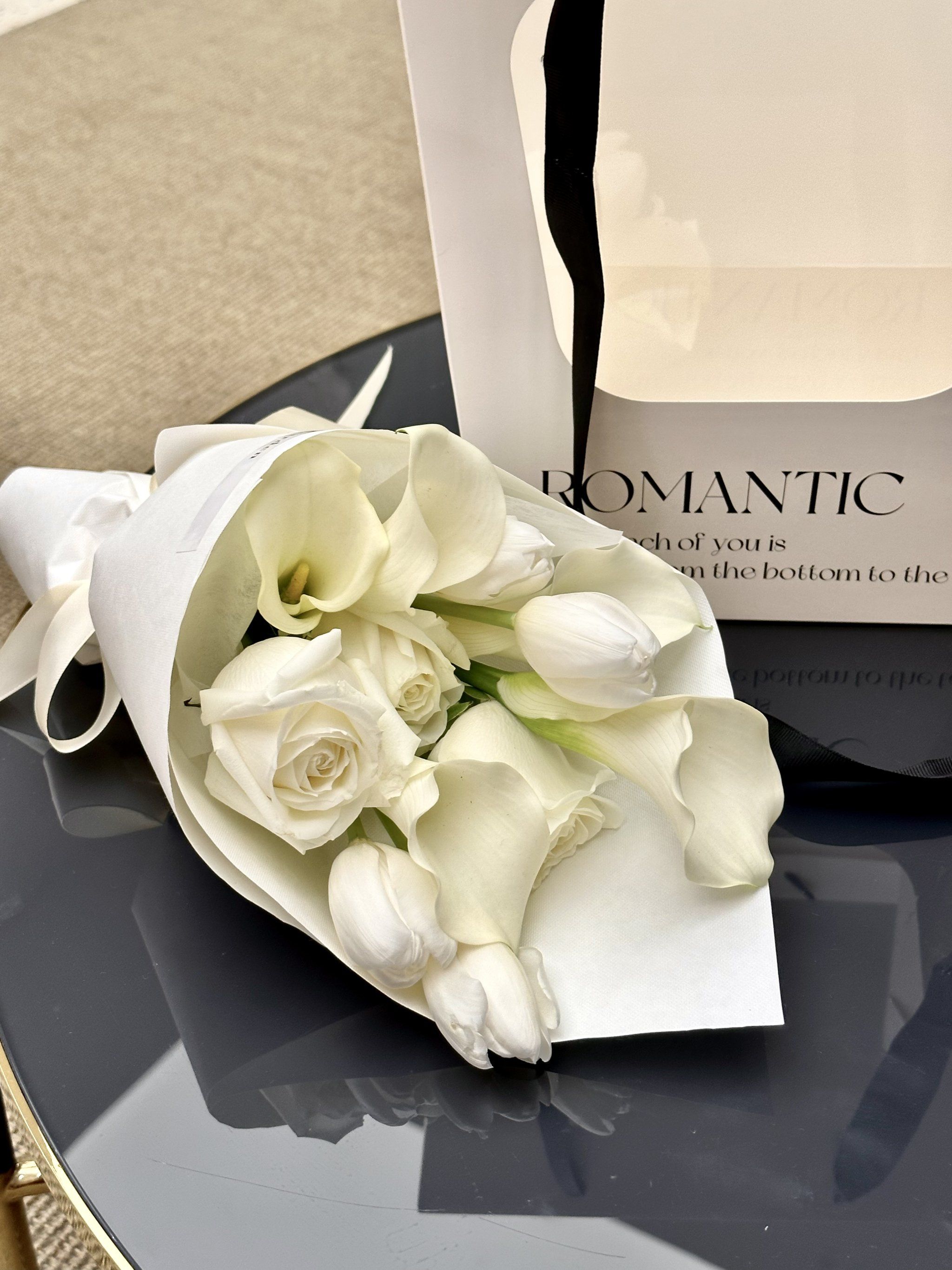 三亚花店 马蹄莲花束