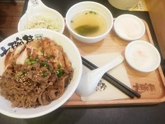 -熊吞·大碗丼烧肉饭(济宁万达广场店)