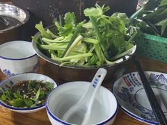 -霞姐屯昌枫木香草鸭店(海螺店)