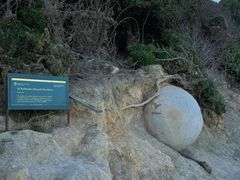 -摩拉基大圆石