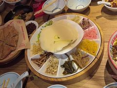 -怪噜范·老贵阳街头名小吃(鸿通城店)