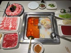 -海底捞火锅鲜切牛肉主题店(长寿路店)