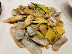 -荷塘秋月·本帮江浙菜(国权路店)