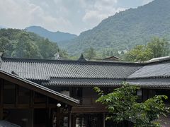 -华冠悠岚·庭院餐厅(青城后山店)