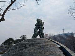 -韩国战争纪念馆
