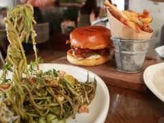 -ROAST coffee & eatery