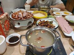-龙聚德北京烤鸭(沙坪坝华宇A馆店)