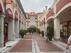 -佛罗伦萨小镇广佛名品奥特莱斯(疏港路店)