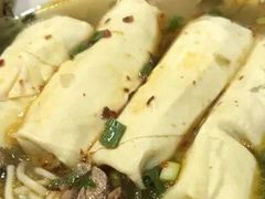 -牛吃草牛肉面(甬港南路店)