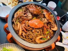 -多嘴超级肉蟹煲(中街恒隆故宫店)