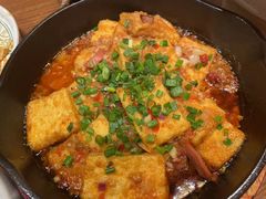 -云海肴·汽锅鸡·云南菜(天山百盛优客店)