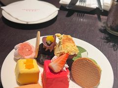 -景er The Balcony自助餐厅·北京东方君悦大酒店