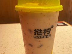 -挞柠·手打柠檬茶(花城汇中区旗舰店)