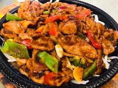 -阿三鱼头泡饼·家常菜