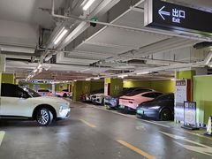 -前滩太古里木区停车场