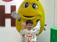 -m豆巧克力世界(上海世茂广场店)