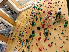 -ROCKPLUS攀岩馆(环宇城店)