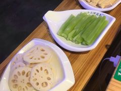 -小小河边鱼(天润城店)