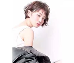 -型色沙龙