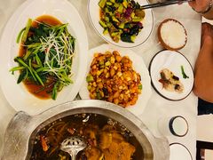 -鑫巴蜀小镇 · 水煮鱼专研店(玉桥店)