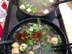 -回味鸭血粉丝汤(新城市广场店)