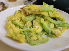 滑蛋炒凉瓜-凯盈阁·顺德私房菜·桑拿鸡