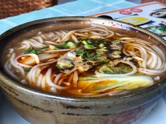 -正宗李家土鸡米线店