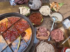 -正南齊北重庆老火锅(光华村直营店)