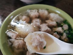 -张阿三馄饨店