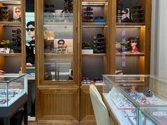 -回瑞眼镜·蔡司·依视路官方授权店(广益路万达店)
