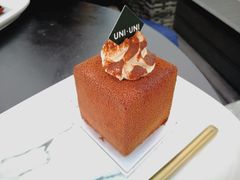 -UNI UNI(环亚凯瑟琳店)