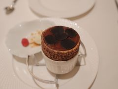黑松露巧克力舒芙蕾-福楼法餐厅FLO