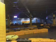 -极限PLAY运动娱乐新世界·团建派对表演休闲馆·室内高空游乐园
