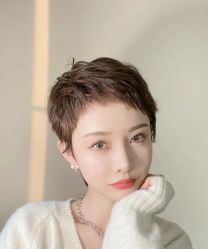 -变画·发型STUDIO