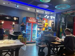 -老街烧烤大排档·地道湖北菜·龙虾馆(汉口火车站店)