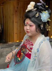 -宝蝶记汉服体验馆