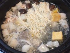 -东椰·海南椰子鸡火锅(朝阳门店)