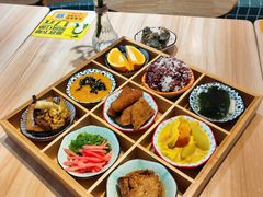 -轻蔬不用等·素食(江苏路店)