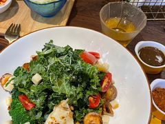 -POKEE VIA&Brunch·维娅(重庆来福士店)