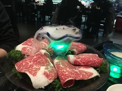 雪花牛肉-捞王猪肚鸡火锅(财富中心店)