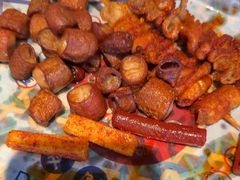 -包整·丝娃娃(一览甲秀楼风景店)