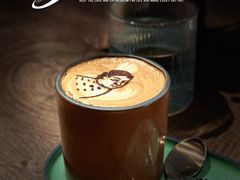 -潮一不贰·法式甜品·生日蛋糕·西式简餐(外滩店)