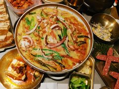 -草家酱蟹炭火烤肉店(珲春南路一店)